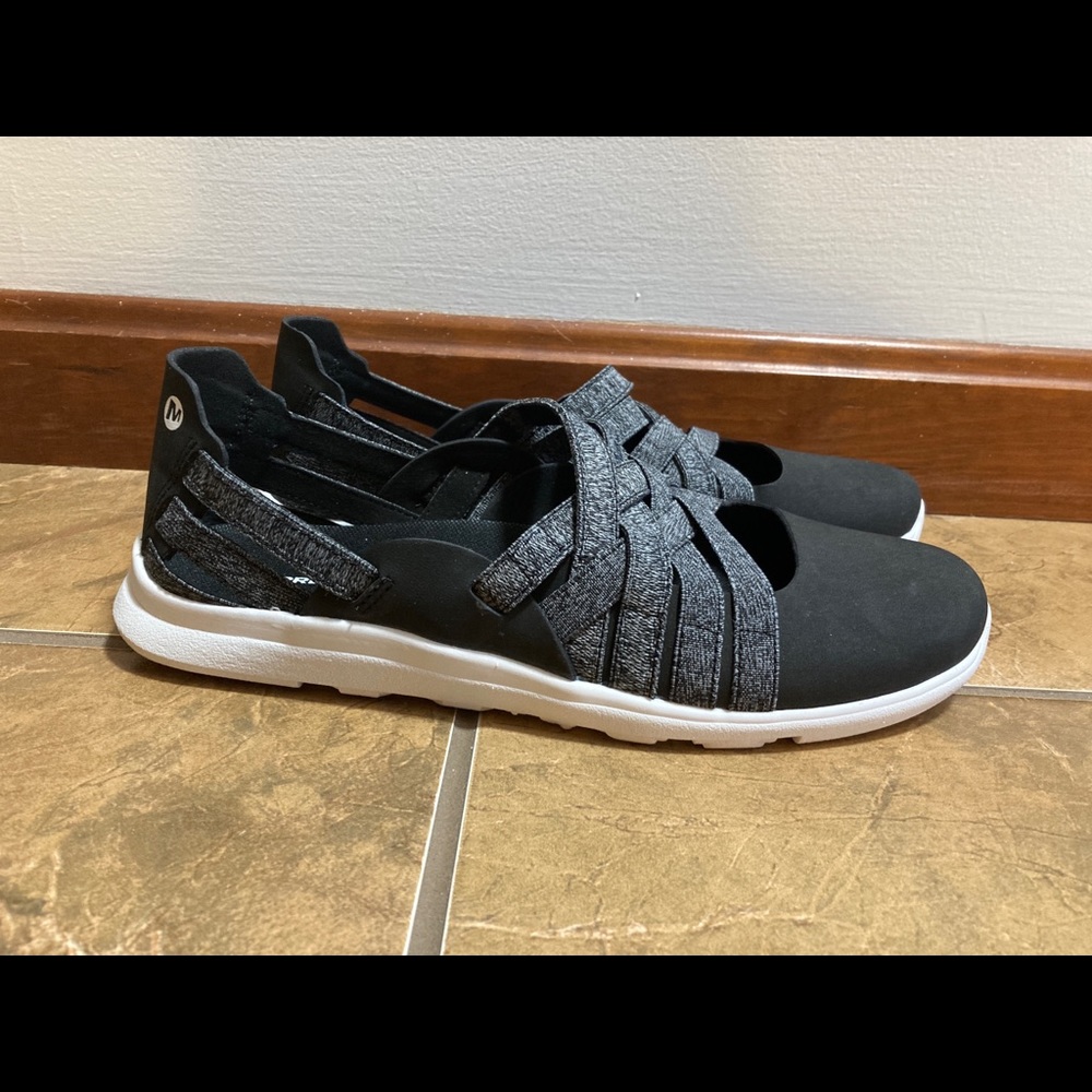 Merrell flat size 8.5